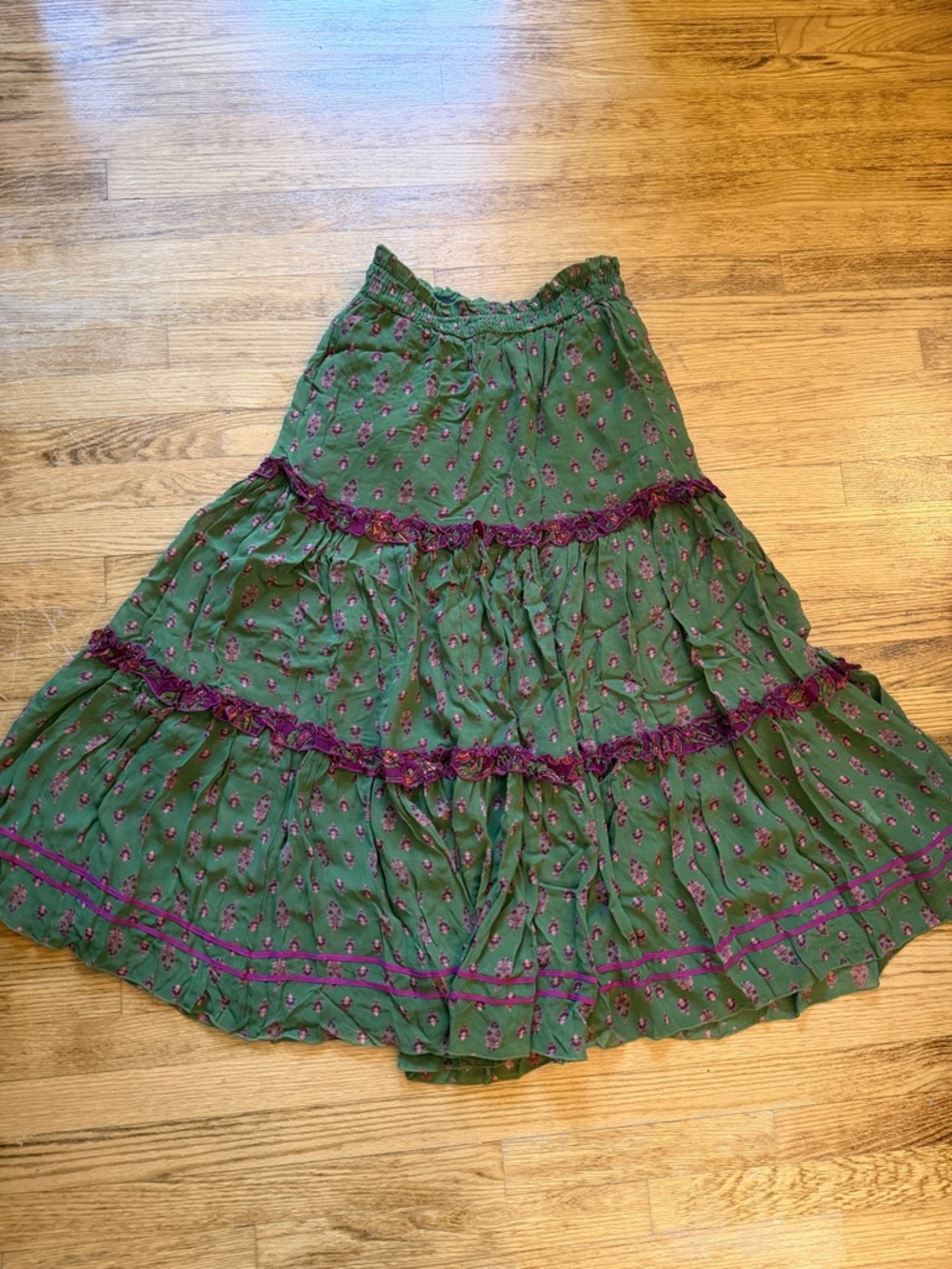 MISS JUNE PARIS Green Floral Tiered Maxi Skirt with Purple Trim (no size)